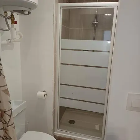 Studio Rénové D'exception Aux Portes De Paris !